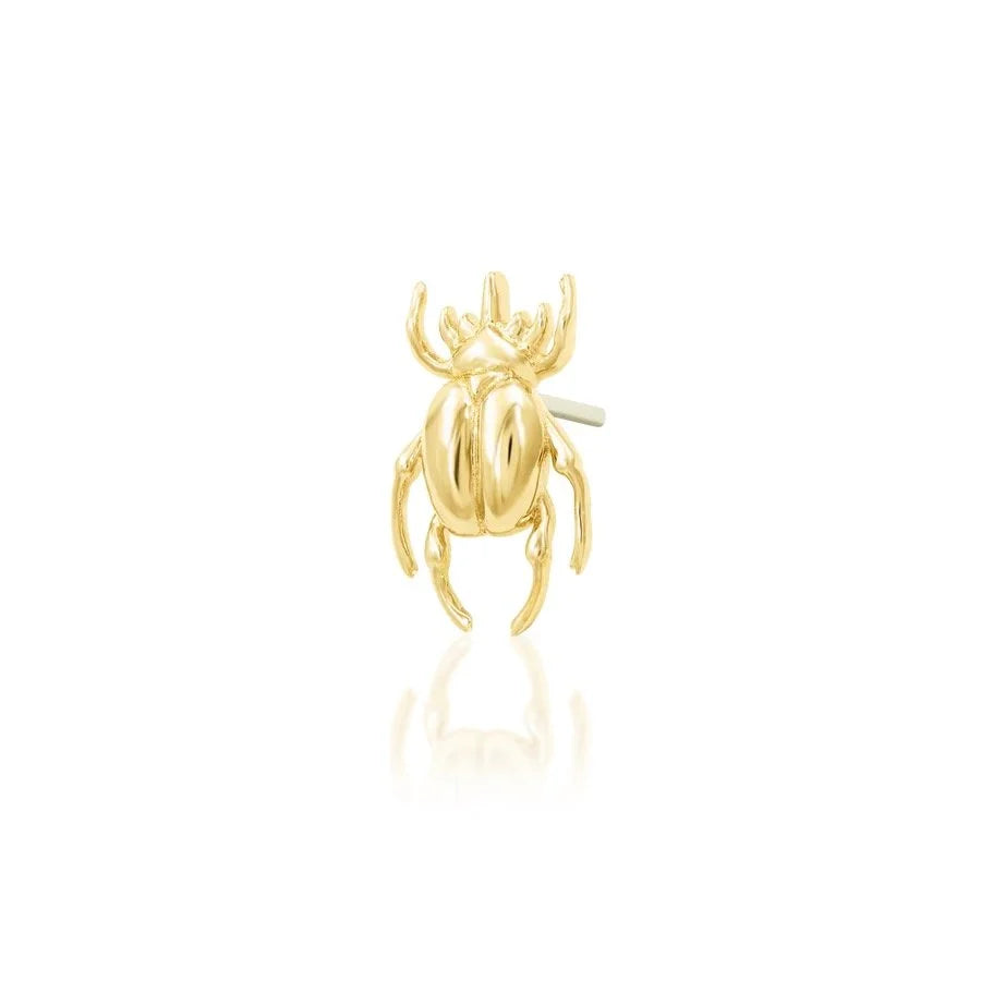 Side view of the Junipurr Rhino Beetle threadless end in yellow gold